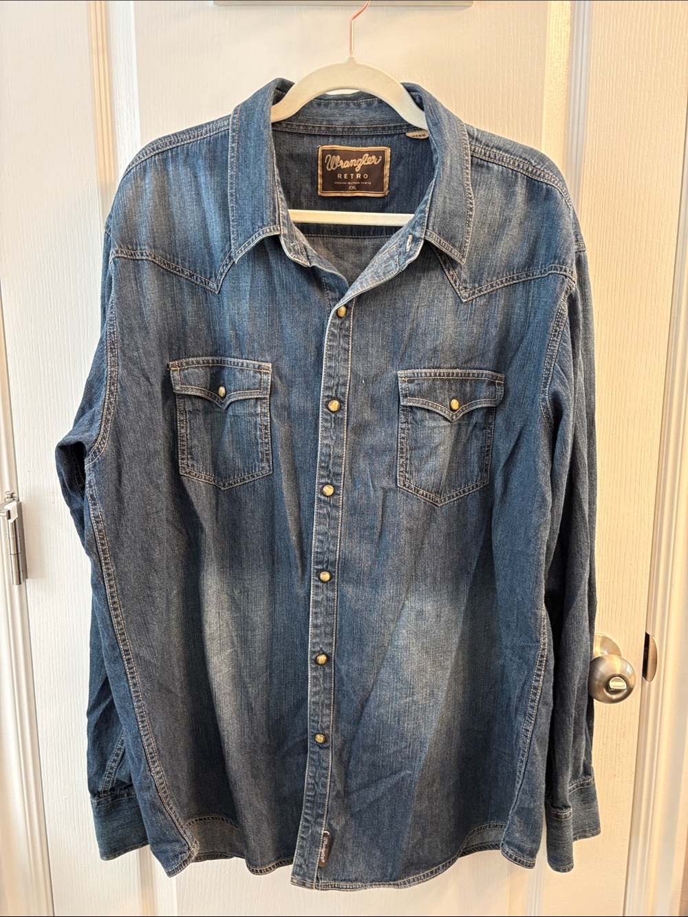 Wrangler Retro Men’s Denim Button-Down Shirt in Blue